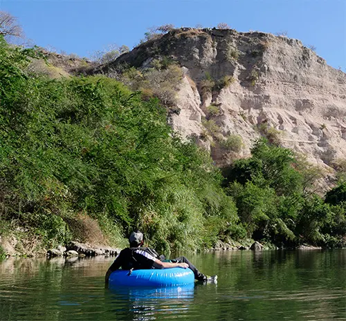 Tubing Morelos | Descenso en río en una dona por el río Amacuzac.