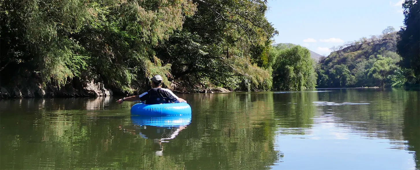 Tubing Morelos | Descenso en río en una dona por el río Amacuzac.