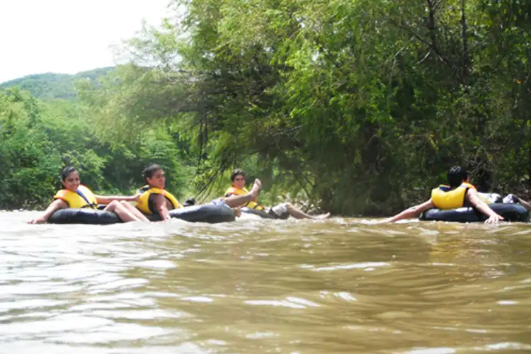 Descendiendo los rápidos del río Amacuzac con Ríos Mexicanos